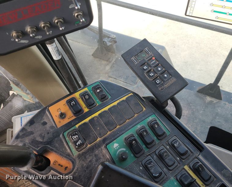 image for item MQ9567 Case IH Titan 4520  applicator