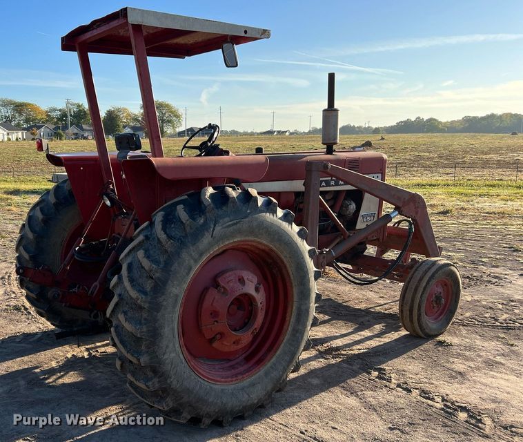 image for item NI9050 1971 International Harvester Farmall 656  tractor