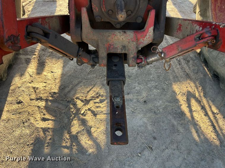 image for item NI9050 1971 International Harvester Farmall 656  tractor