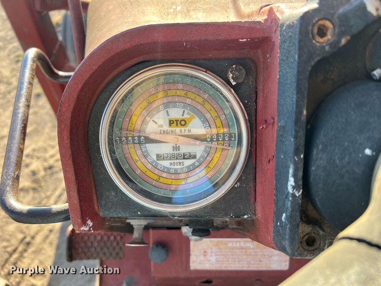 image for item NI9050 1971 International Harvester Farmall 656  tractor