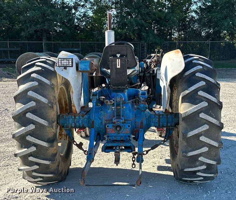 image for item NO9292 Ford 5000  tractor