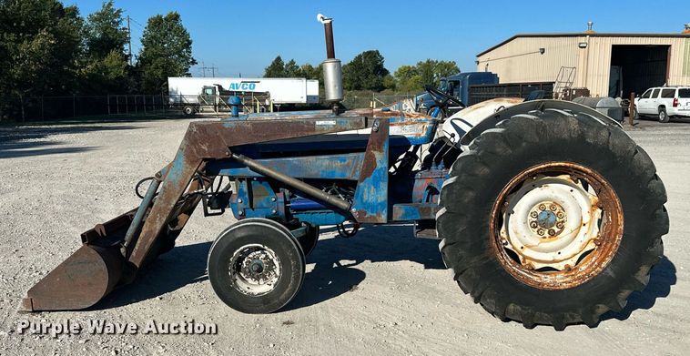 image for item NO9292 Ford 5000  tractor