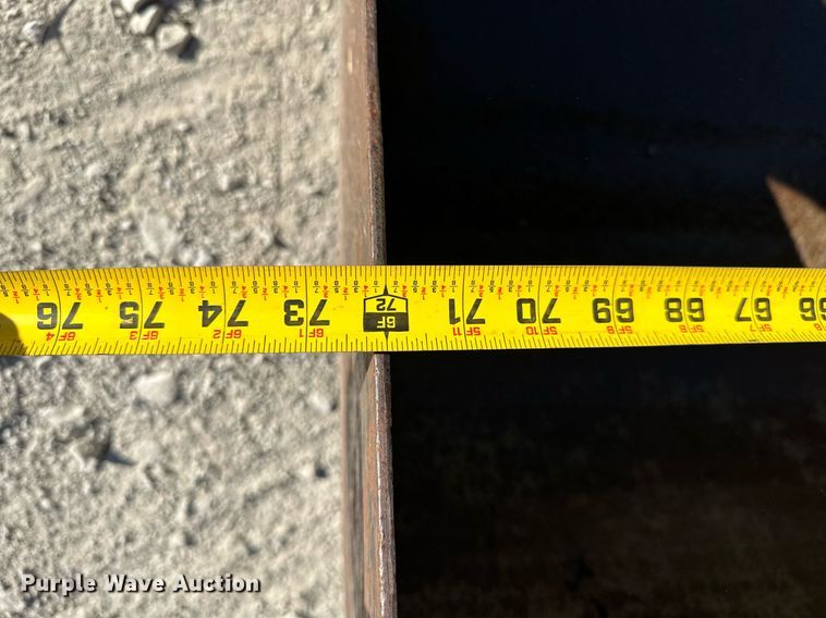 image for item NO9292 Ford 5000  tractor