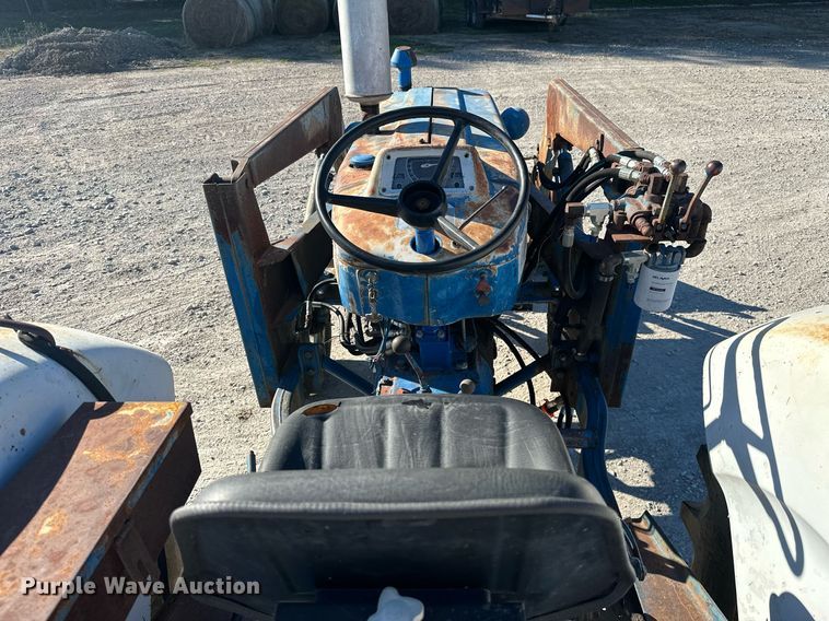 image for item NO9292 Ford 5000  tractor