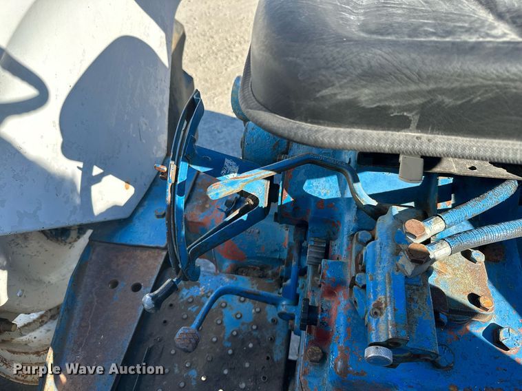 image for item NO9292 Ford 5000  tractor