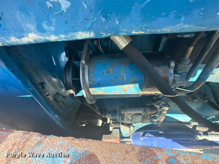 image for item NO9292 Ford 5000  tractor