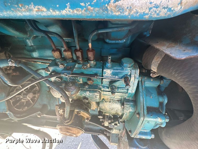 image for item NO9292 Ford 5000  tractor