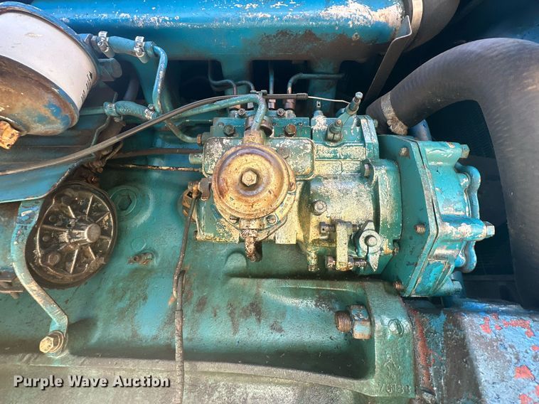 image for item NO9292 Ford 5000  tractor