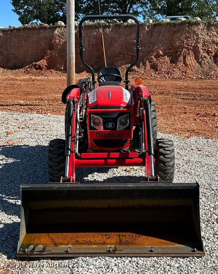 image for item NO9293 Branson 2515H  MFWD tractor