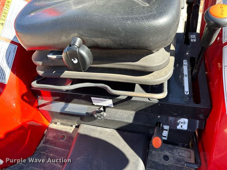 image for item NO9293 Branson 2515H  MFWD tractor