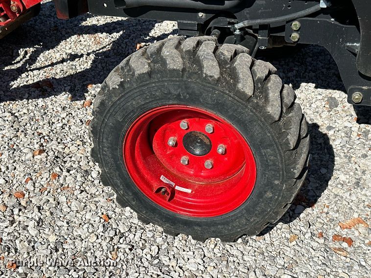 image for item NO9293 Branson 2515H  MFWD tractor