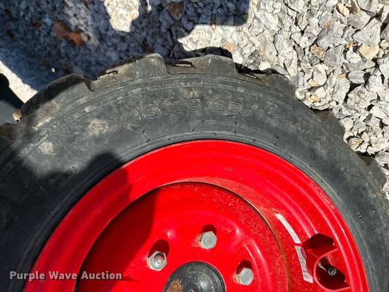 image for item NO9293 Branson 2515H  MFWD tractor