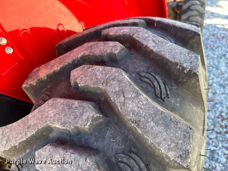 image for item NO9293 Branson 2515H  MFWD tractor