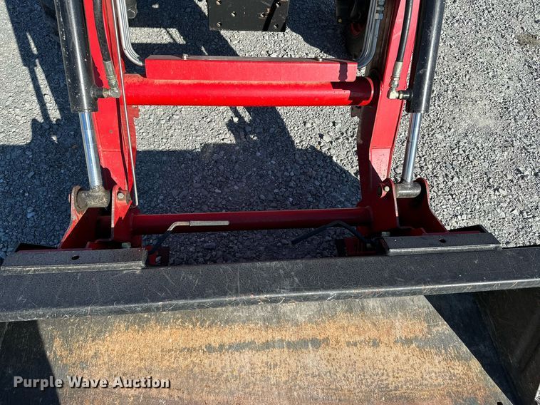 image for item NO9317 Branson 2515H  MFWD tractor