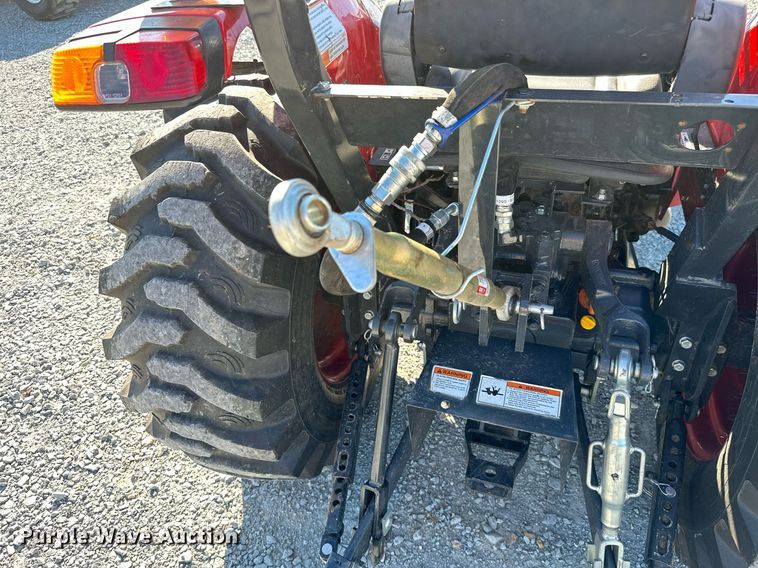 image for item NO9317 Branson 2515H  MFWD tractor