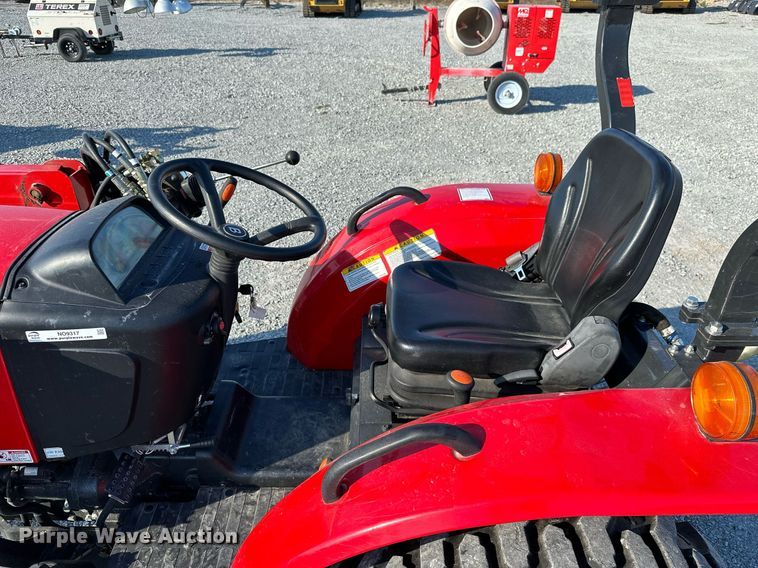 image for item NO9317 Branson 2515H  MFWD tractor