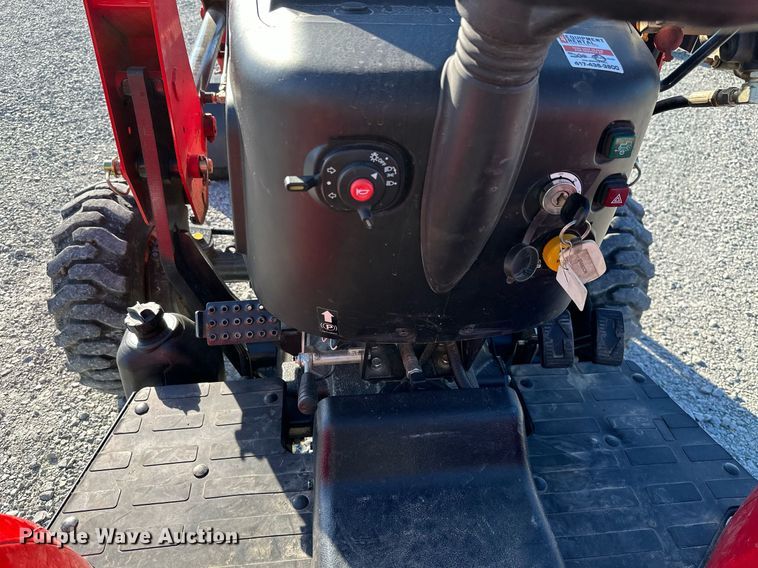 image for item NO9317 Branson 2515H  MFWD tractor