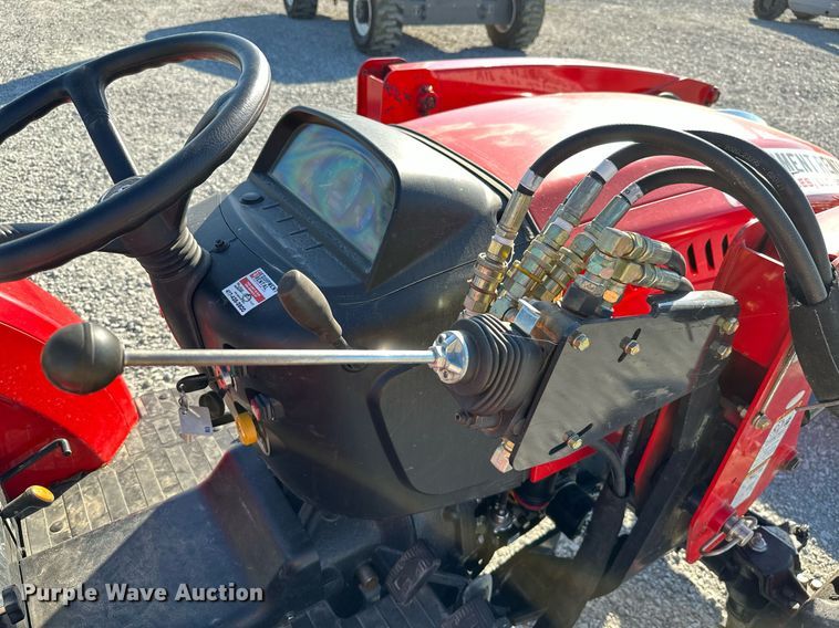 image for item NO9317 Branson 2515H  MFWD tractor