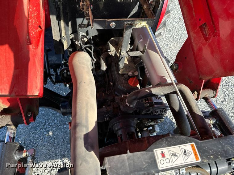 image for item NO9317 Branson 2515H  MFWD tractor