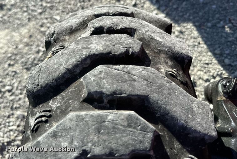 image for item NO9317 Branson 2515H  MFWD tractor