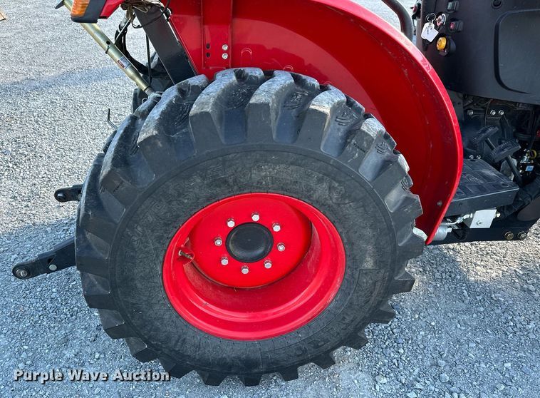 image for item NO9317 Branson 2515H  MFWD tractor