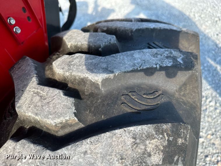 image for item NO9317 Branson 2515H  MFWD tractor