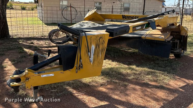 image for item NQ9462 2016 Vermeer Rebel TM800  disc mower