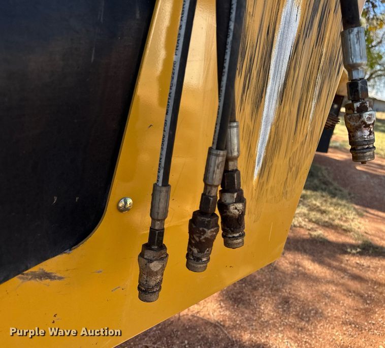 image for item NQ9462 2016 Vermeer Rebel TM800  disc mower