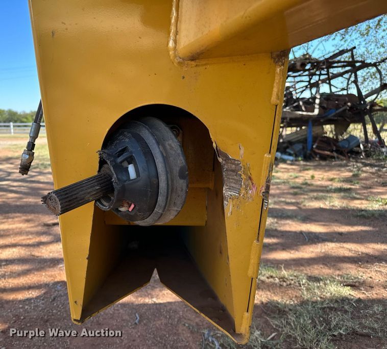 image for item NQ9462 2016 Vermeer Rebel TM800  disc mower