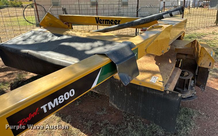 image for item NQ9462 2016 Vermeer Rebel TM800  disc mower