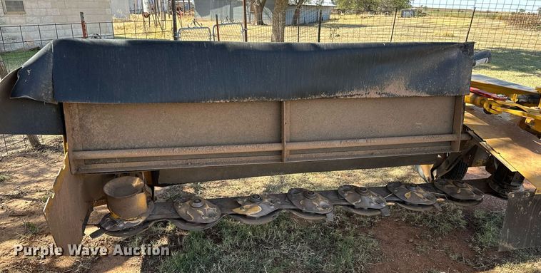 image for item NQ9462 2016 Vermeer Rebel TM800  disc mower