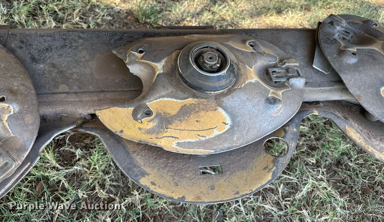 image for item NQ9462 2016 Vermeer Rebel TM800  disc mower