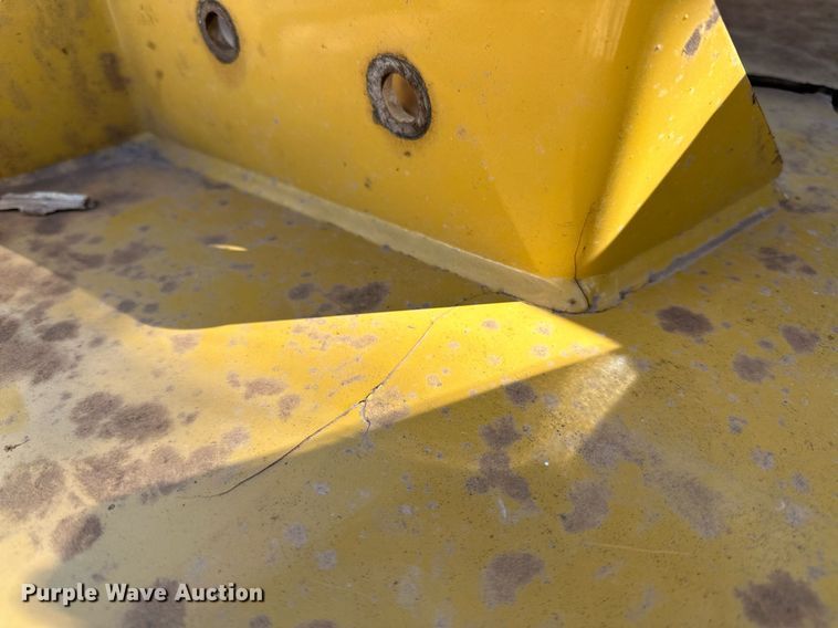 image for item NQ9462 2016 Vermeer Rebel TM800  disc mower