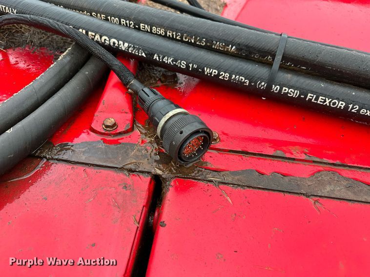 image for item NQ9485 2018 Massey Ferguson RazorBar  disc windrower head