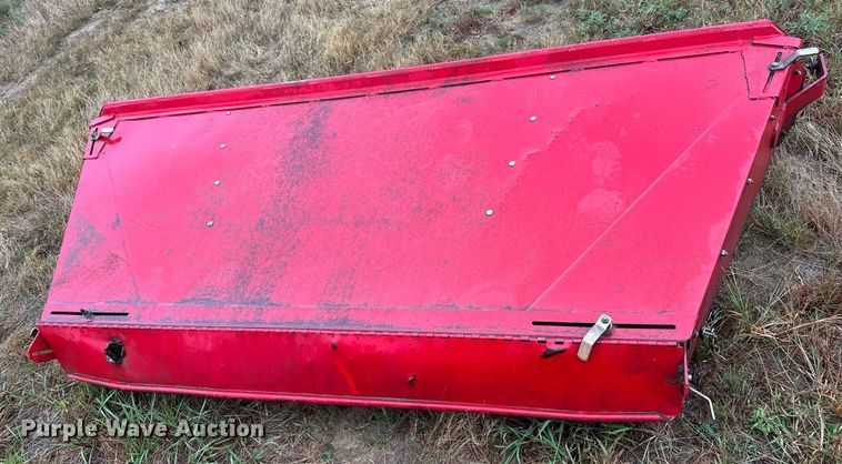 image for item NQ9485 2018 Massey Ferguson RazorBar  disc windrower head