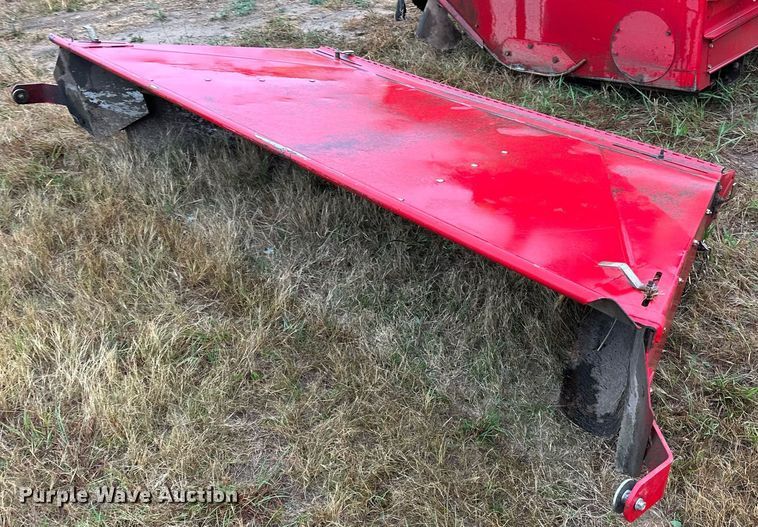 image for item NQ9485 2018 Massey Ferguson RazorBar  disc windrower head