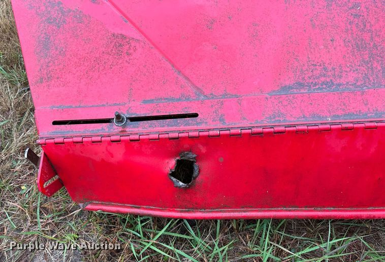 image for item NQ9485 2018 Massey Ferguson RazorBar  disc windrower head