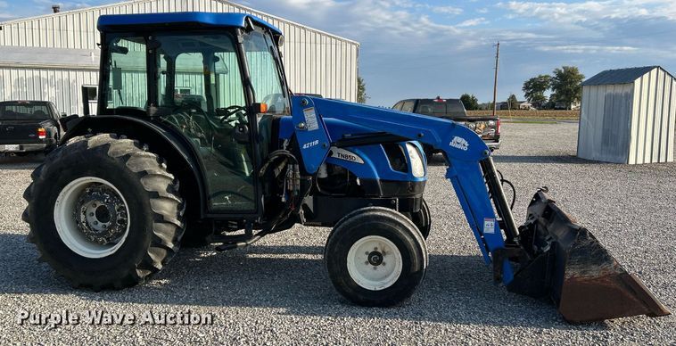 image for item NQ9933 2007 New Holland TN85DA  tractor