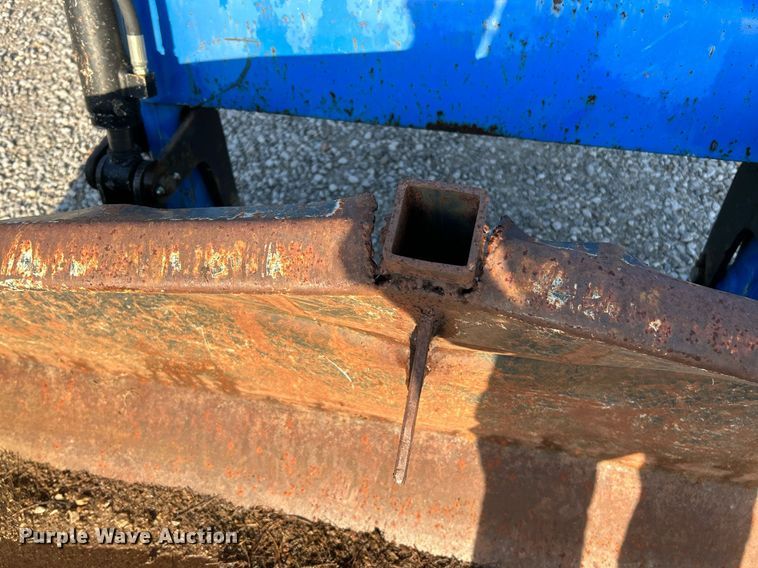 image for item NQ9933 2007 New Holland TN85DA  tractor