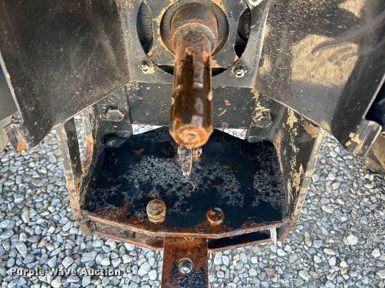 image for item NQ9933 2007 New Holland TN85DA  tractor