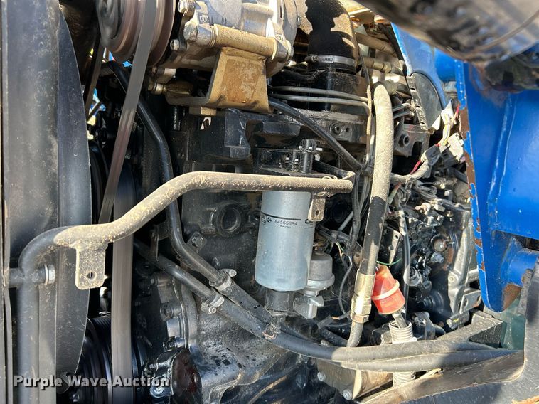 image for item NQ9933 2007 New Holland TN85DA  tractor