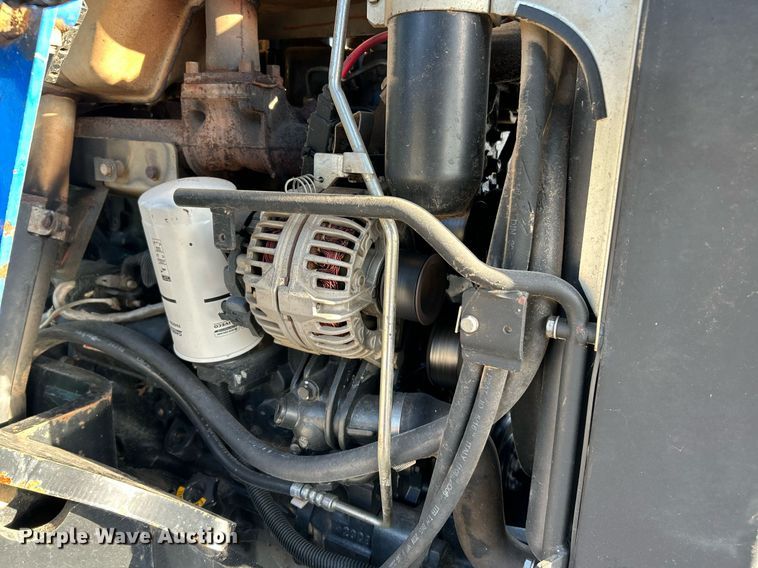 image for item NQ9933 2007 New Holland TN85DA  tractor