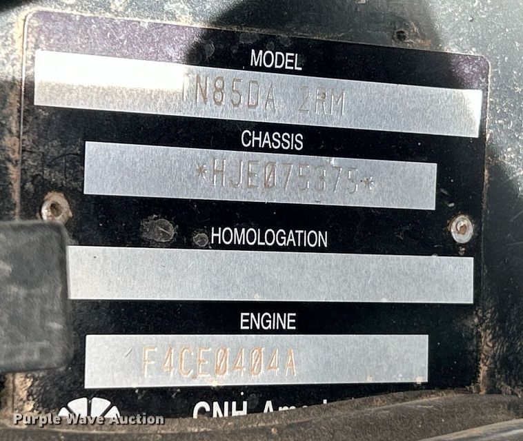 image for item NQ9933 2007 New Holland TN85DA  tractor