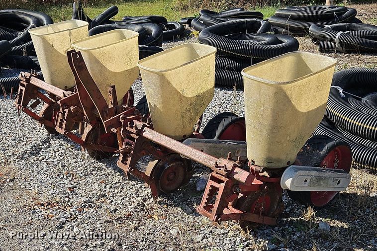 image for item NQ9937 Planter