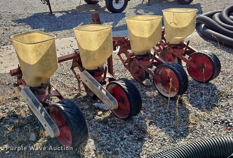 image for item NQ9937 Planter