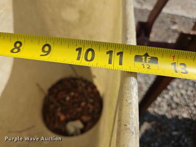 image for item NQ9937 Planter