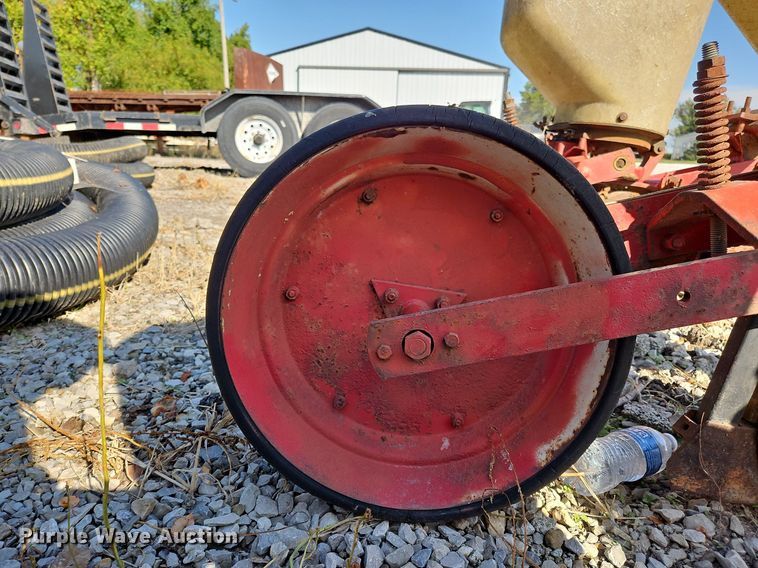 image for item NQ9937 Planter