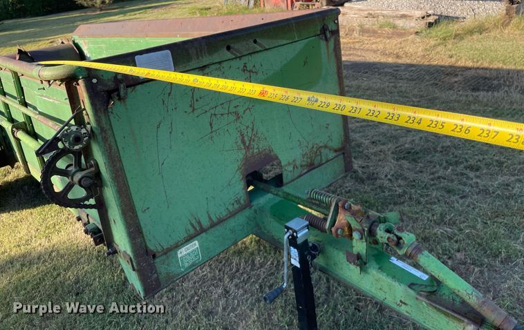 image for item NX9880 John Deere E0054  manure spreader