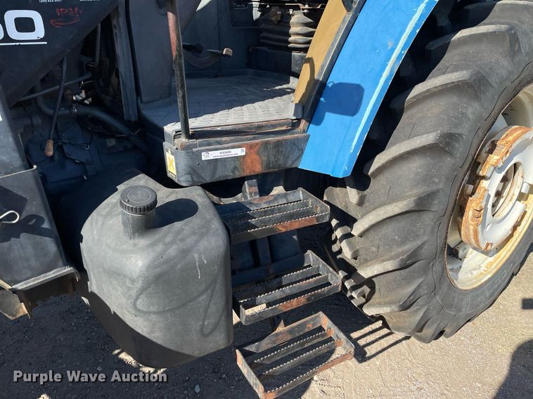 image for item NX9886 1996 New Holland 8160  tractor