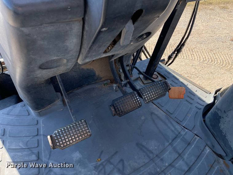 image for item NX9886 1996 New Holland 8160  tractor